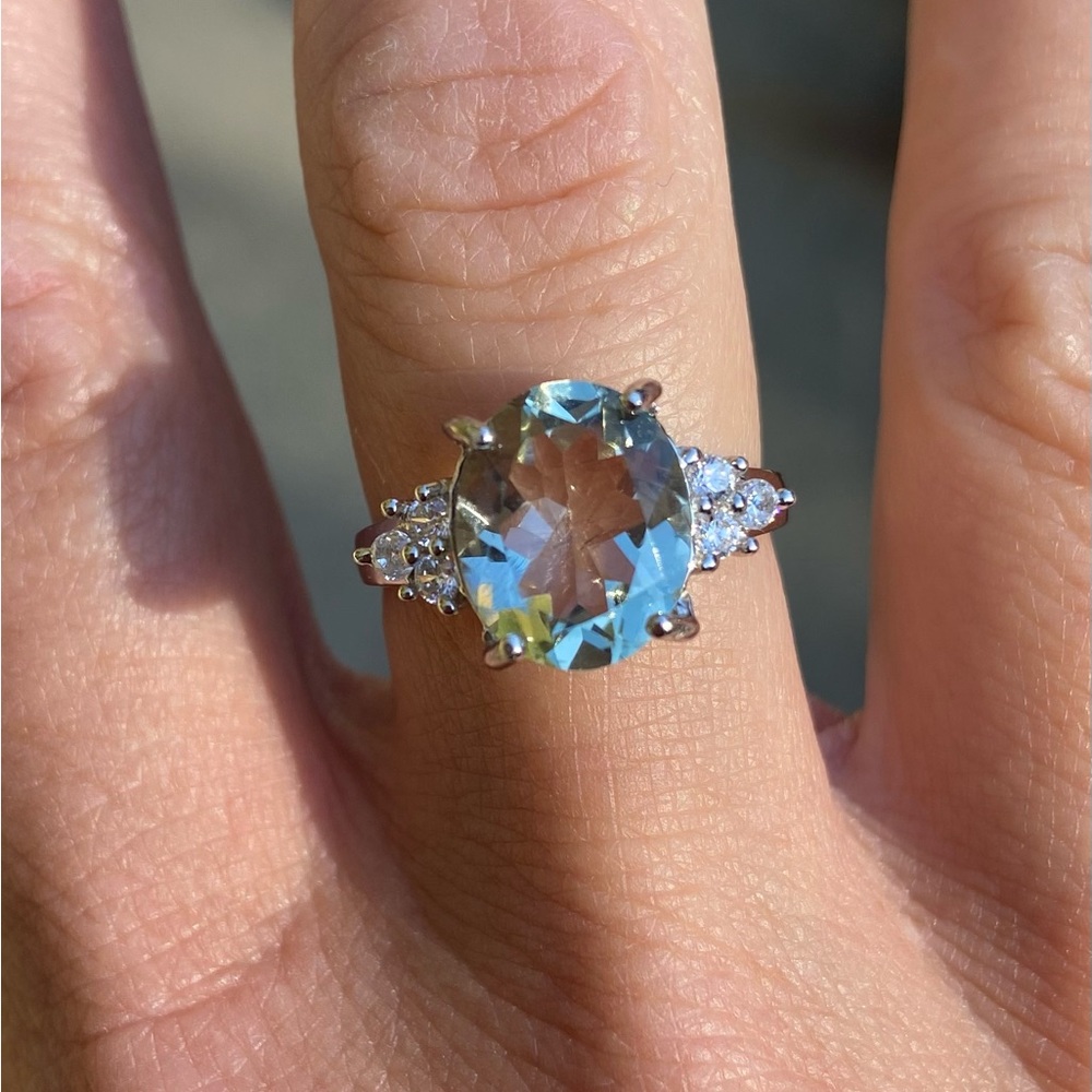Sterling Silver Green Amethyst & White topaz  Solitaire engagement ring size 7